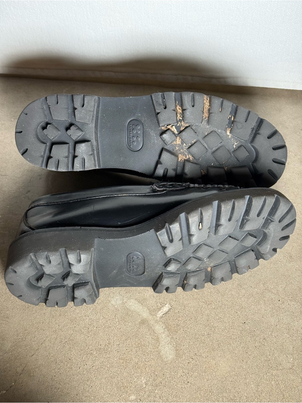 GH Bass Whitney Weejuns Super Lug Penny Loafers - Picture 9 of 9